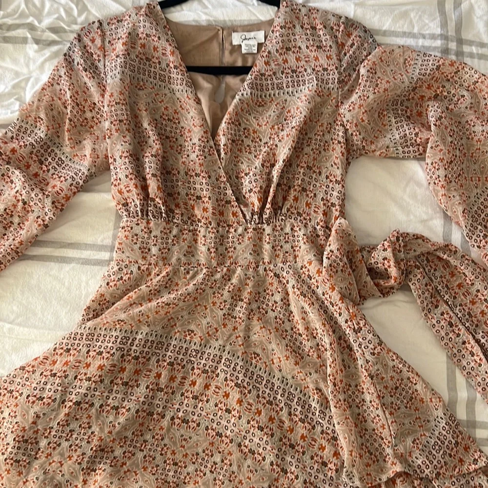 Dress - Picture 1 of 4